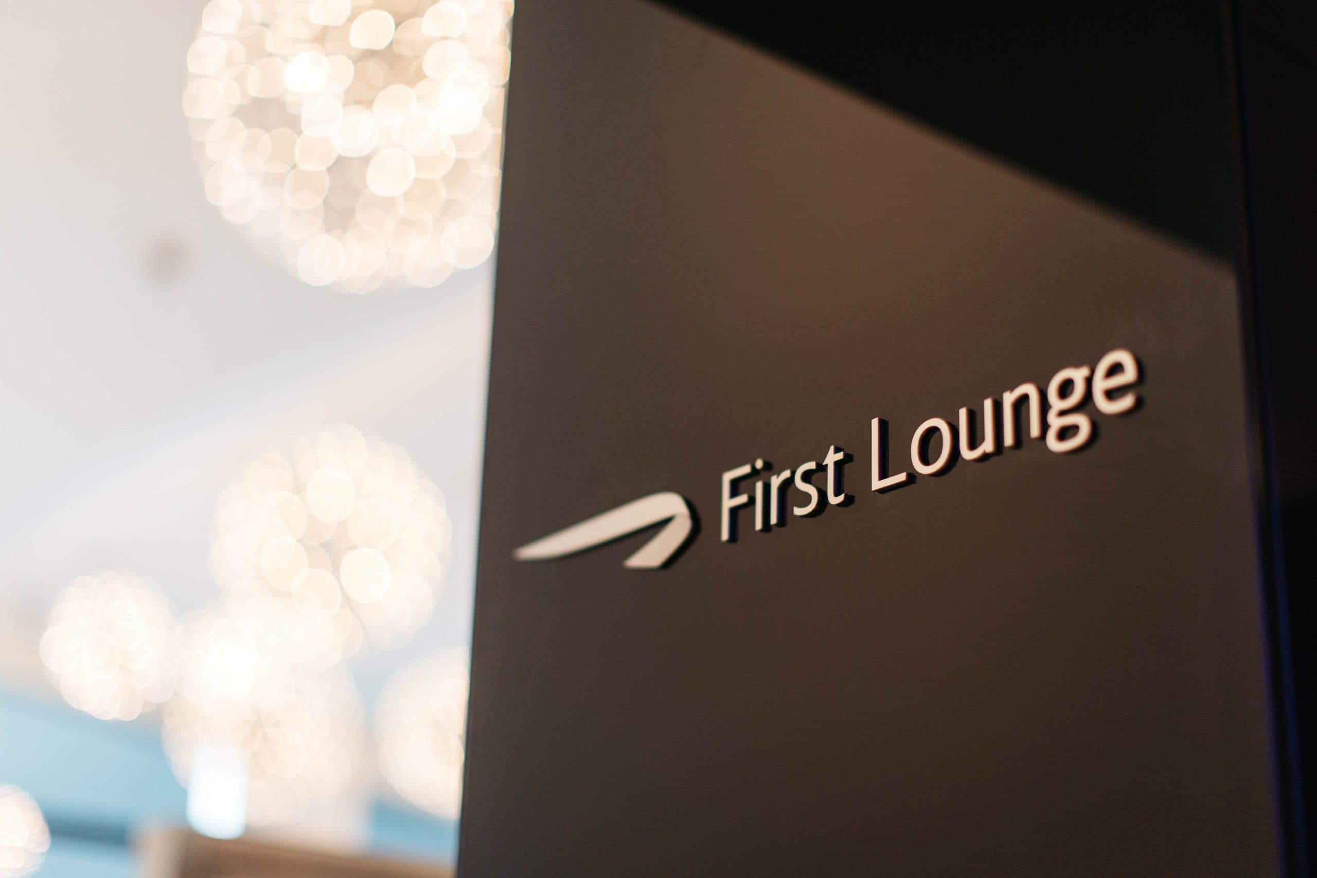 Featured image: Top 10 lounge perks travellers value the most